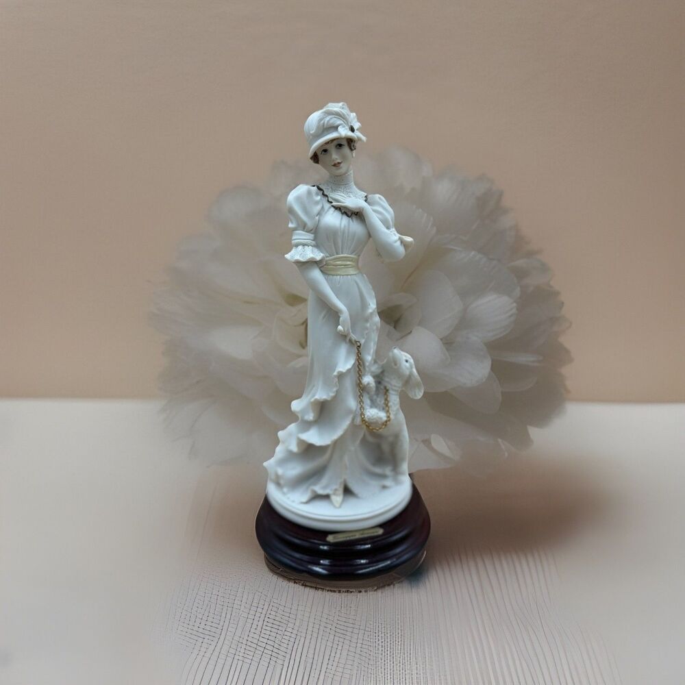 Giuseppe Armani "Dear Friends" Figurine Florence Lady with Poodle & Gold 1994